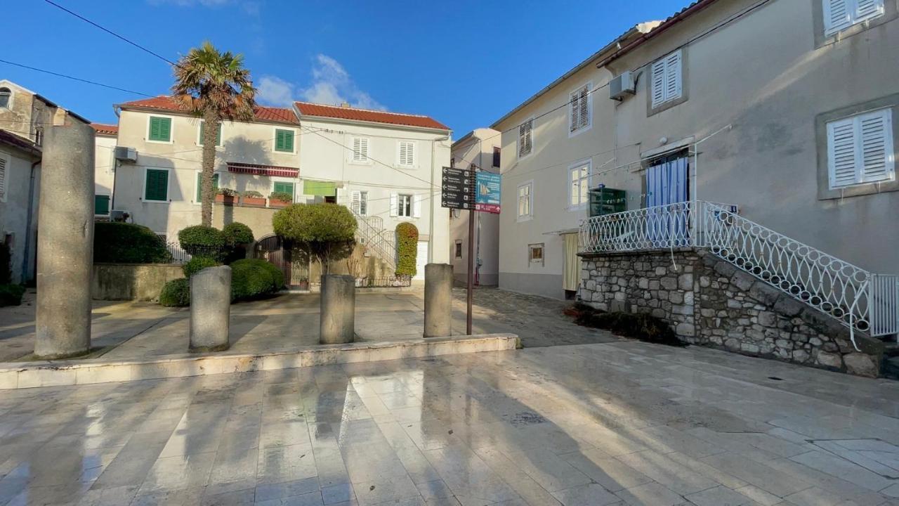 Casa Di Nives Leilighet Krk Town Eksteriør bilde