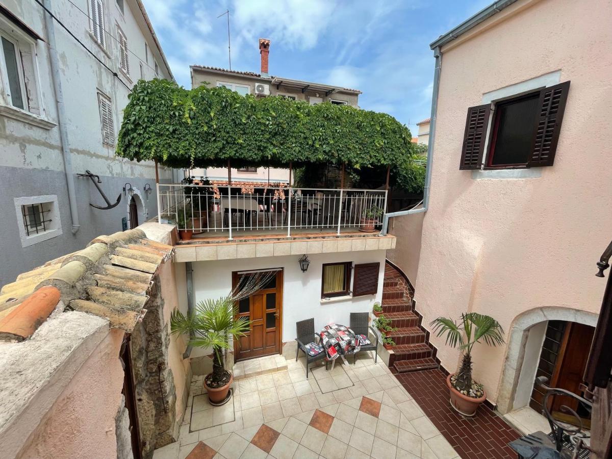 Casa Di Nives Leilighet Krk Town Eksteriør bilde
